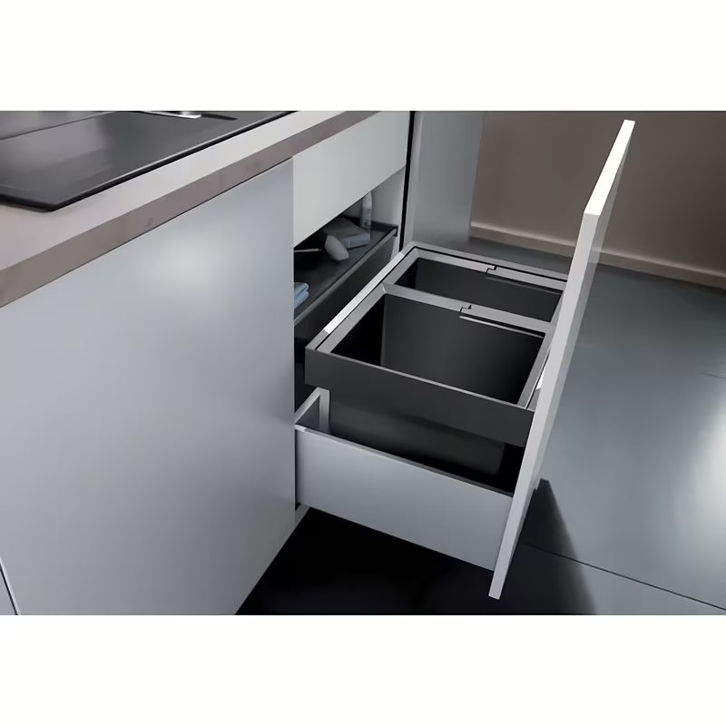 Odpadkový koš sorter Blanco Flexon II s moderním designem pro kuchyňskou skříňku od 45 cm.