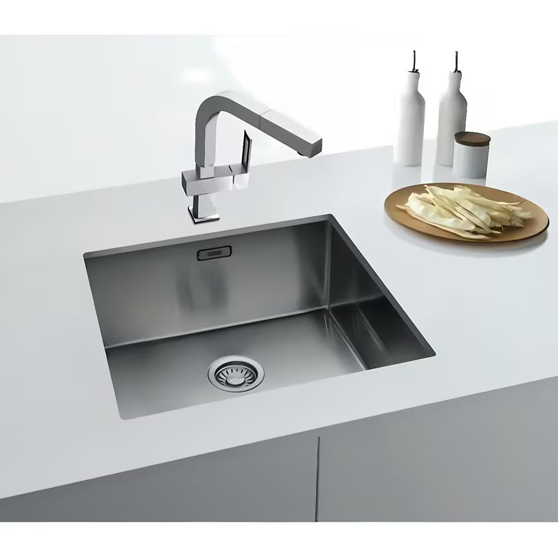 Nerezový kuchyňský jednodřez Franke Bxx 210/110-54 pro montáž na pracovní desku