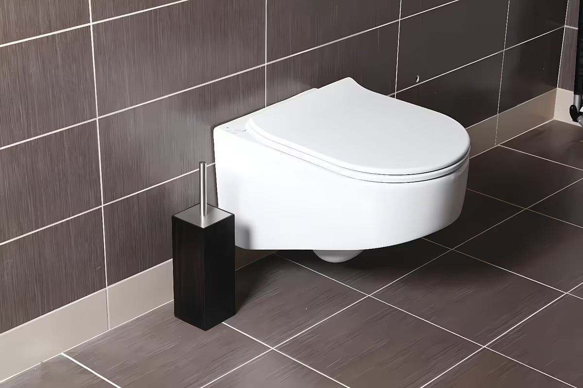 Bílé super tenké WC sedátko Glacera EasySlim44 z duroplastu s panty SoftClose a uchycením EasyLock.
