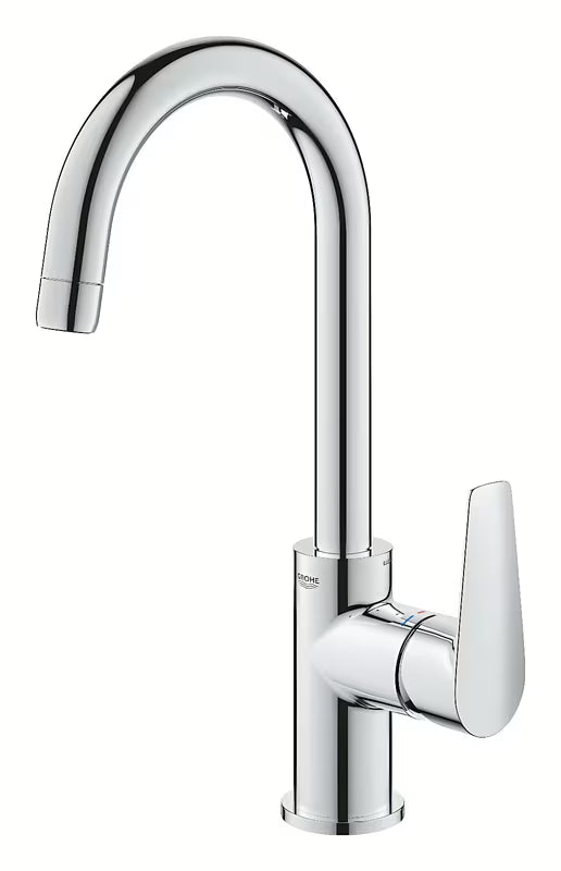 Vysoká páková umyvadlová baterie Grohe BauEdge v chromovém provedení s výpustí.