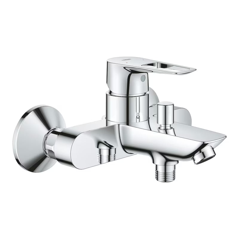 Páková nástěnná vanová baterie Grohe BauLoop v chromovém provedení bez sprchového setu.