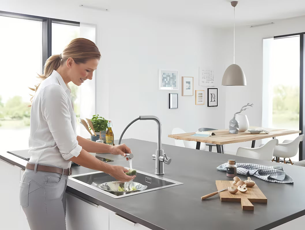 Grohe Blue Home dřezová baterie supersteel s filtrační funkcí a chladičem pro perlivou vodu