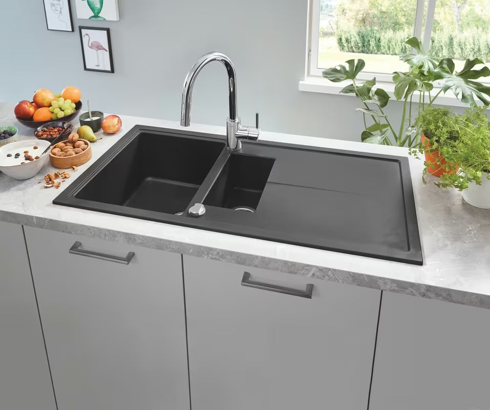 Chromová dřezová baterie Grohe Concetto New s vysokou otočnou výpustí a vytahovací sprškou