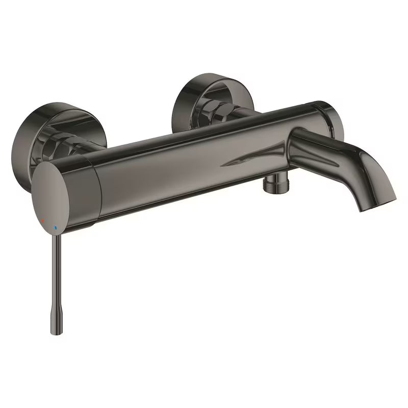 Nástěnná vanová baterie Grohe Essence New v provedení Hard Graphite s pákovým ovládáním.