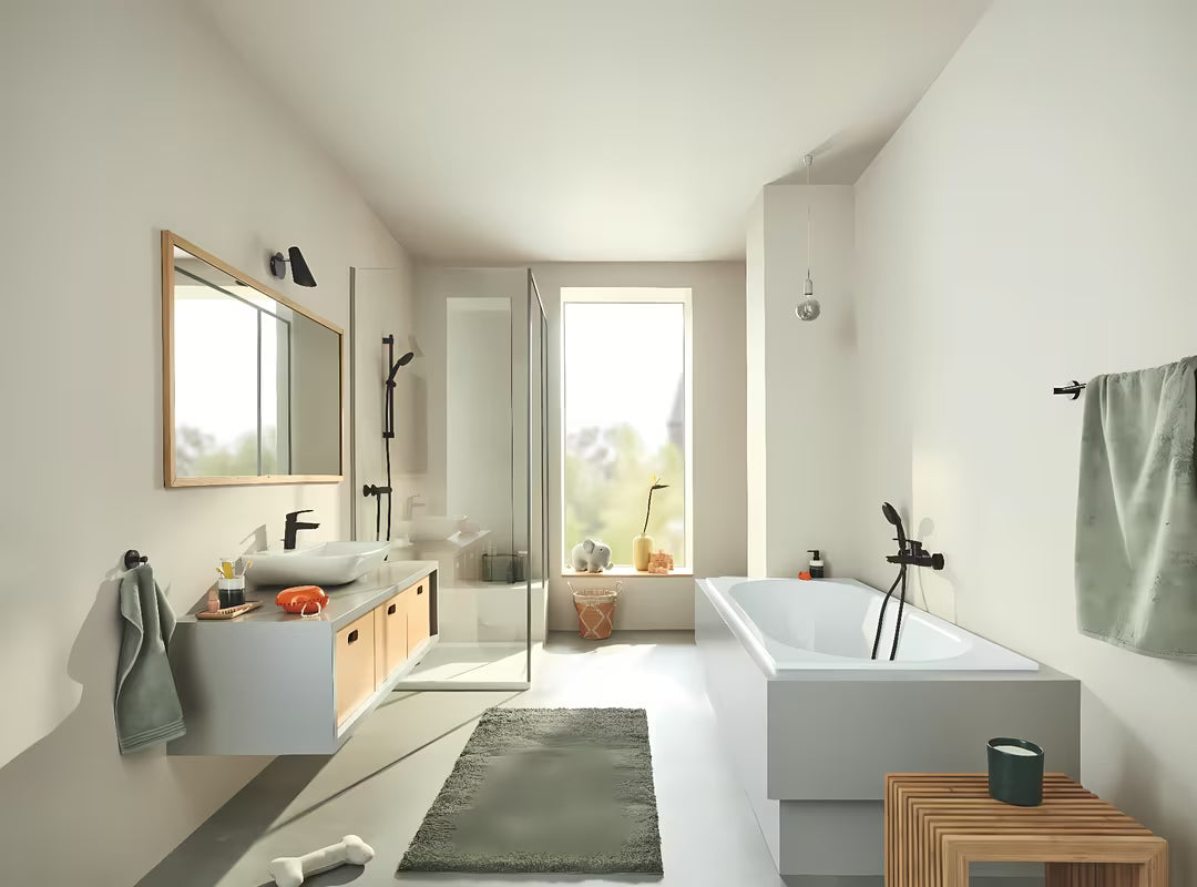 Kovový háček na župan Grohe Essentials v černé matné se skrytým upevněním