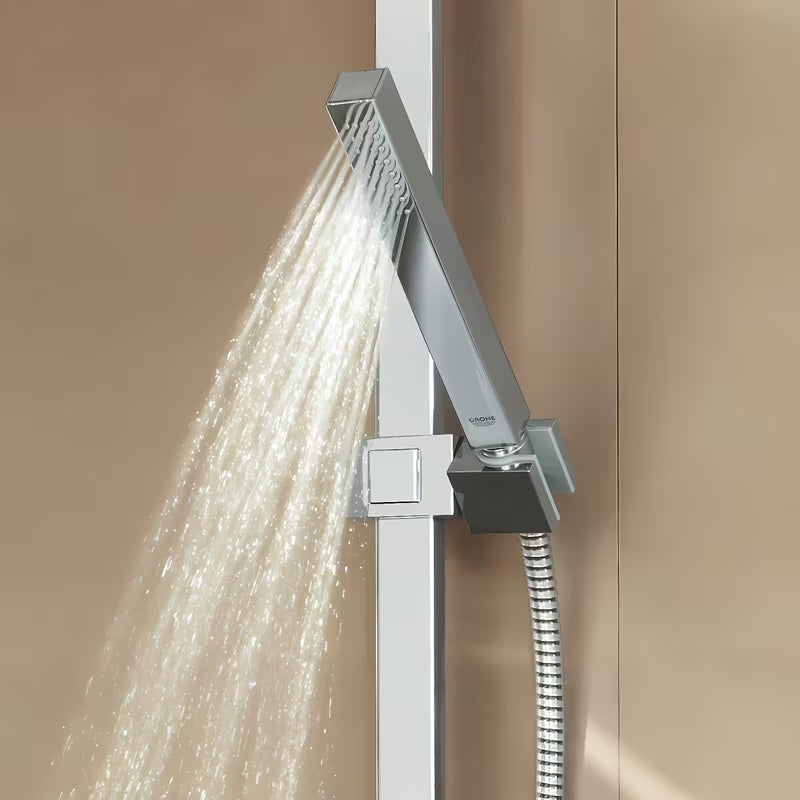 Sprchový set Grohe Euphoria Cube v chromovém provedení s ruční sprchou, tyčí a hadicí