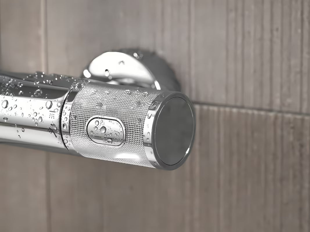Chromový sprchový systém Grohe Euphoria System s termostatickou baterií, hlavovou a ruční sprchou