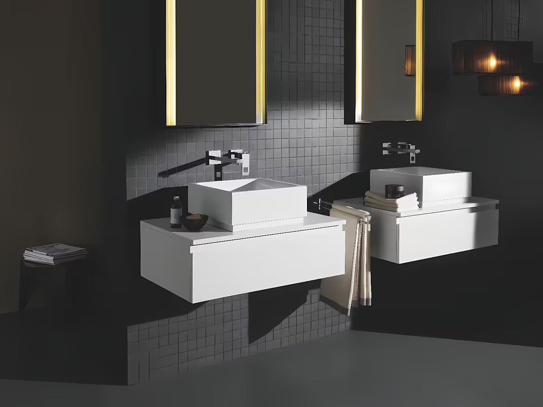 Chromová nástěnná podomítková umyvadlová baterie Grohe Eurocube s pákou a dvouotvorovou montáží.