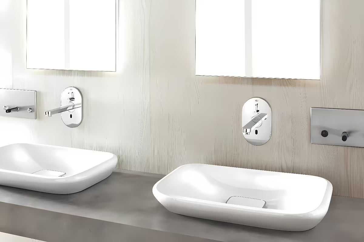 Chromová podomítková senzorová umyvadlová baterie Grohe Eurosmart s infračerveným senzorem