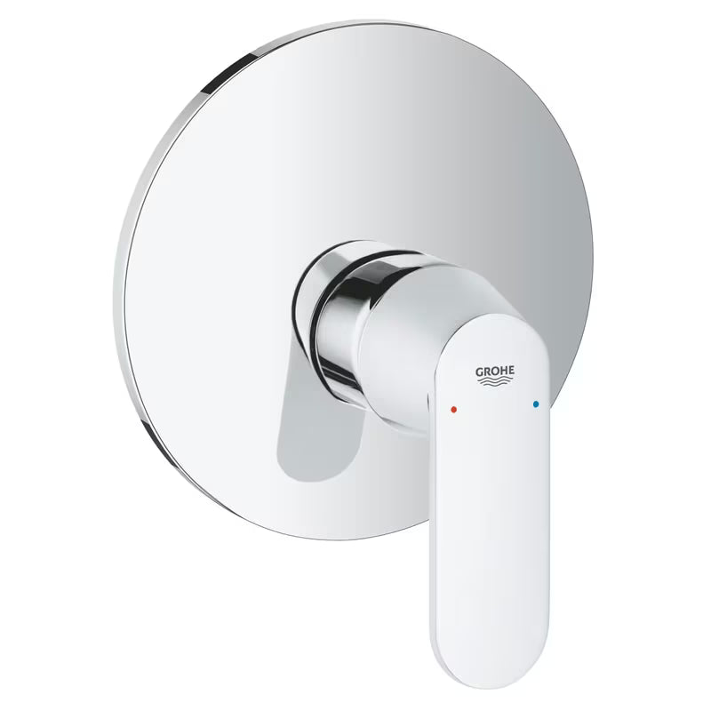 Podomítková sprchová baterie Grohe Eurosmart Cosmopolitan v chromovém provedení s pákovým ovládáním.