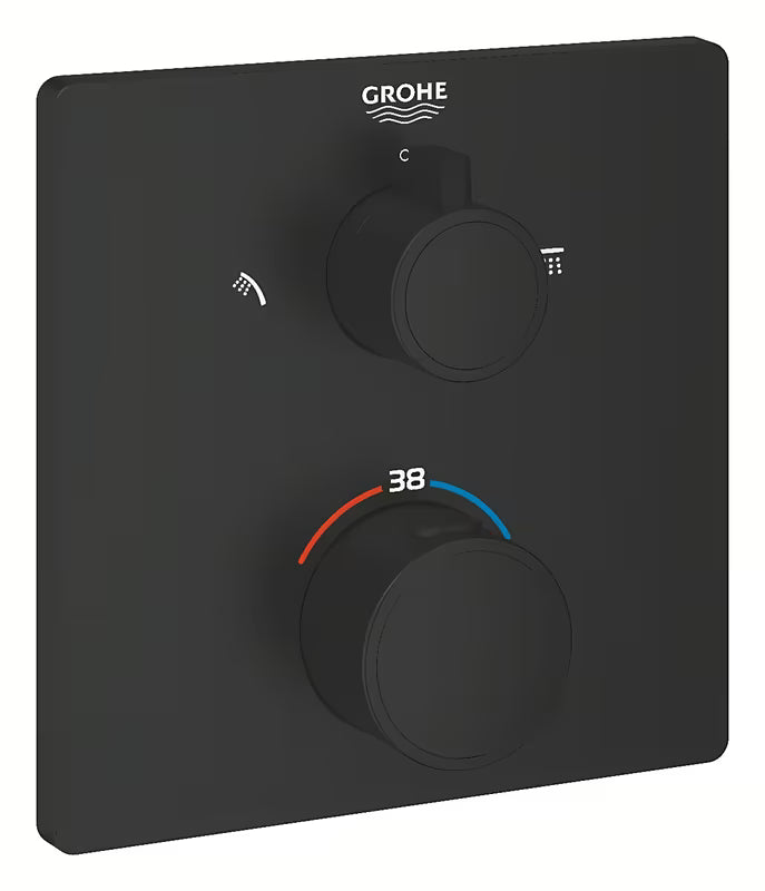 Matně černá podomítková termostatická sprchová baterie Grohe Grohtherm s hranatým ovládáním.