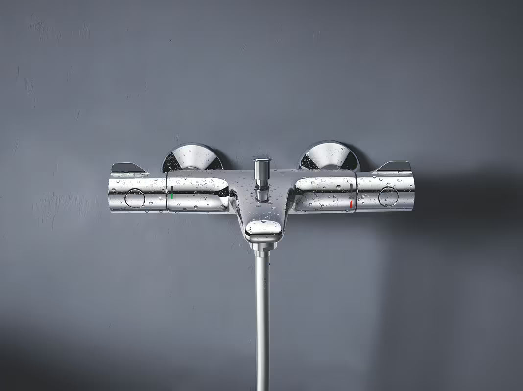 Termostatická nástěnná vanová baterie Grohe Grohtherm 800 v chromovém provedení s přepínačem vana sprcha.
