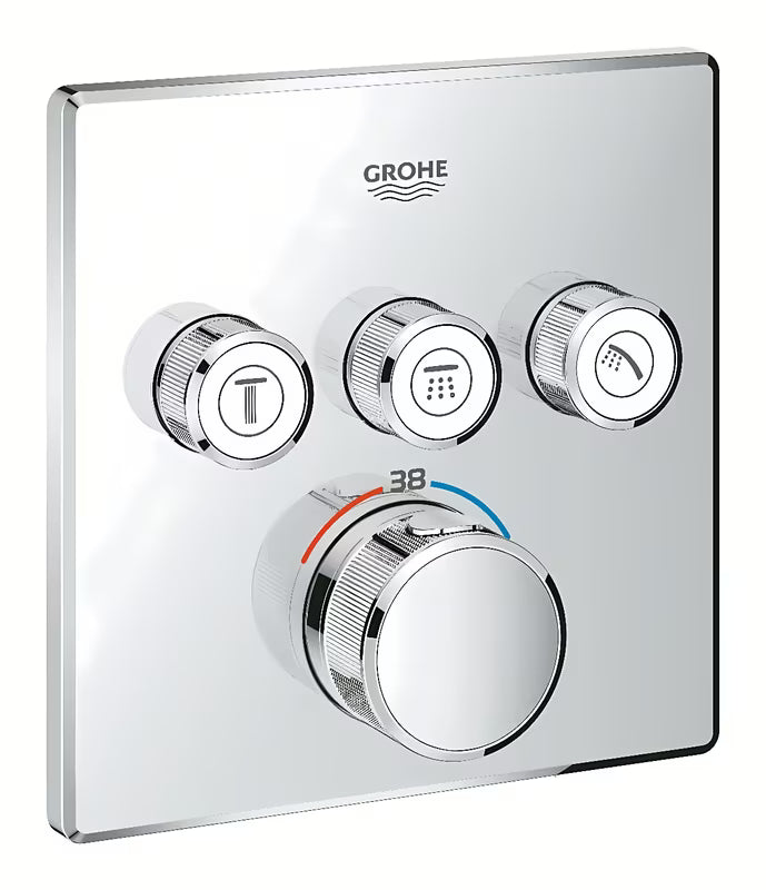 Podomítková termostatická sprchová baterie Grohe Grohtherm SmartControl v chromovém provedení.