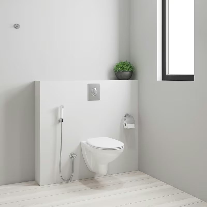 Bidetová sprška Grohe Tempesta-F Trigger Spray v provedení chrom a bílá s nástěnným držákem