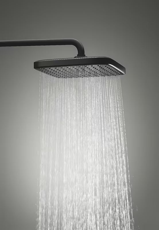 Matně černý sprchový systém Grohe Vitalio Comfort s hlavovou sprchou 250x250 mm a ruční sprchou