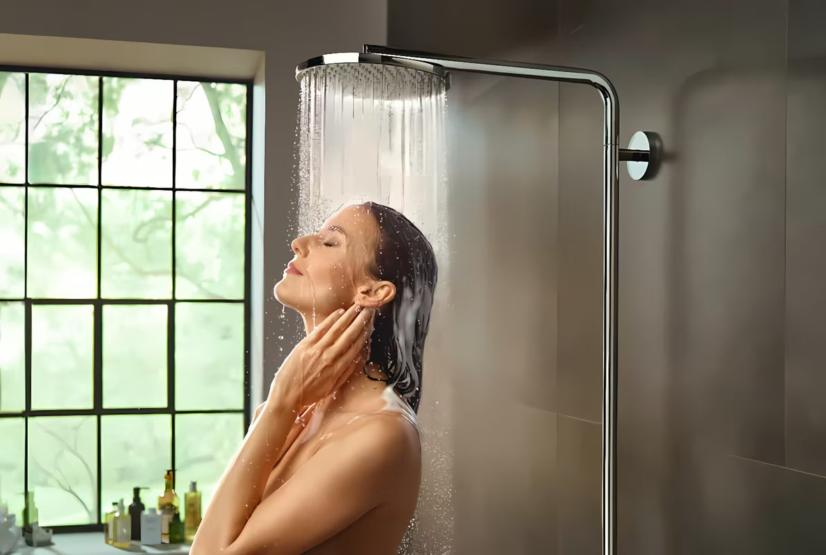 Hansgrohe Raindance Select S sprchový systém s termostatickou baterií v chromu s horní a ruční sprchou