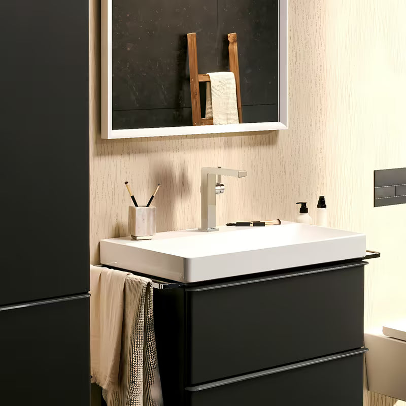 Chromová páková umyvadlová baterie Hansgrohe Tecturis E s boční pákou a odtokem Push open
