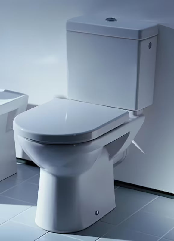 Bílé WC sedátko Laufen Pro z duroplastu s moderním designem