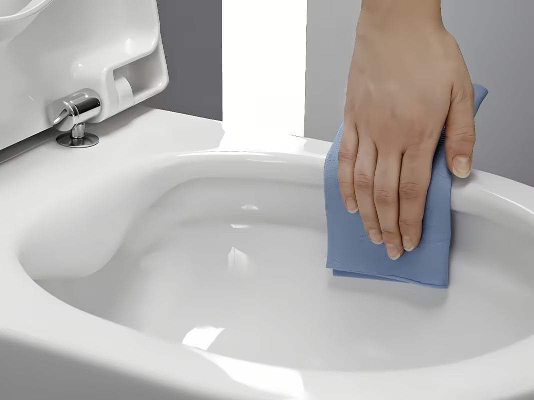 Bílé závěsné WC Laufen Pro S s bezokrajovým provedením bez splachovacího okruhu a hranatým designem.