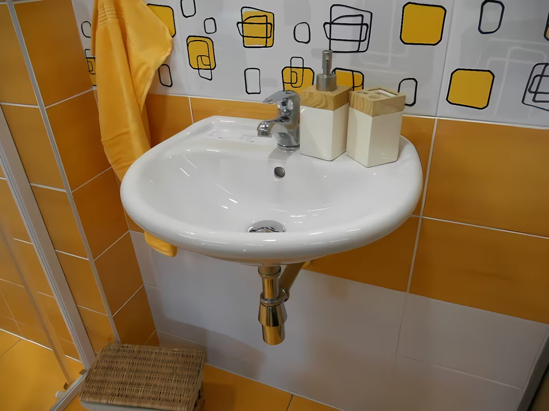 Bílé závěsné keramické umyvadlo Multi 50 x 39,5 cm s otvorem pro baterii uprostřed