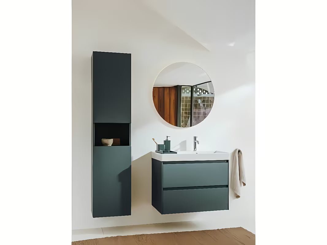 Volně stojící dávkovač mýdla Roca Ona v matné zelené barvě z ABS plastu s objemem 200 ml.