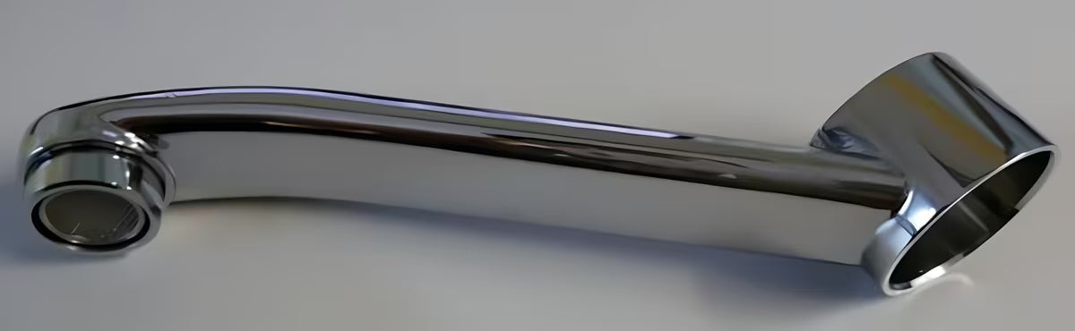 Chromové výtokové raménko S-Line pro kompatibilní vodovodní baterie do kuchyně i koupelny.