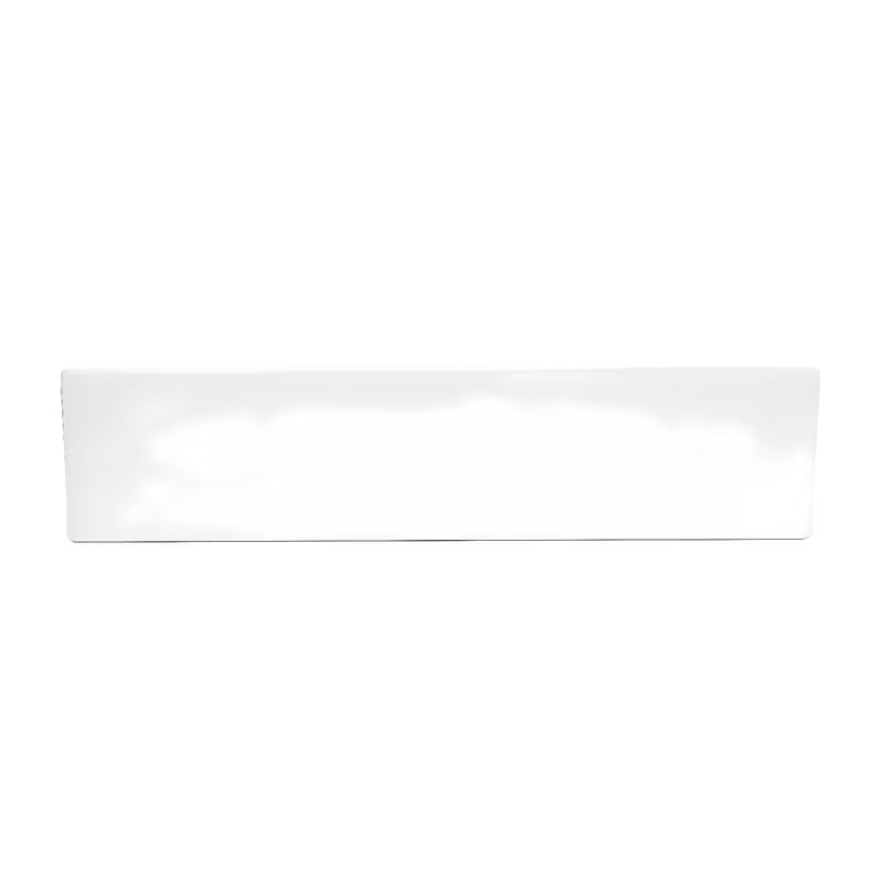 Bílé keramické závěsné umyvadlo SAT Cube Way 60x46 cm s asymetrickým designem a odkládací plochou vpravo.