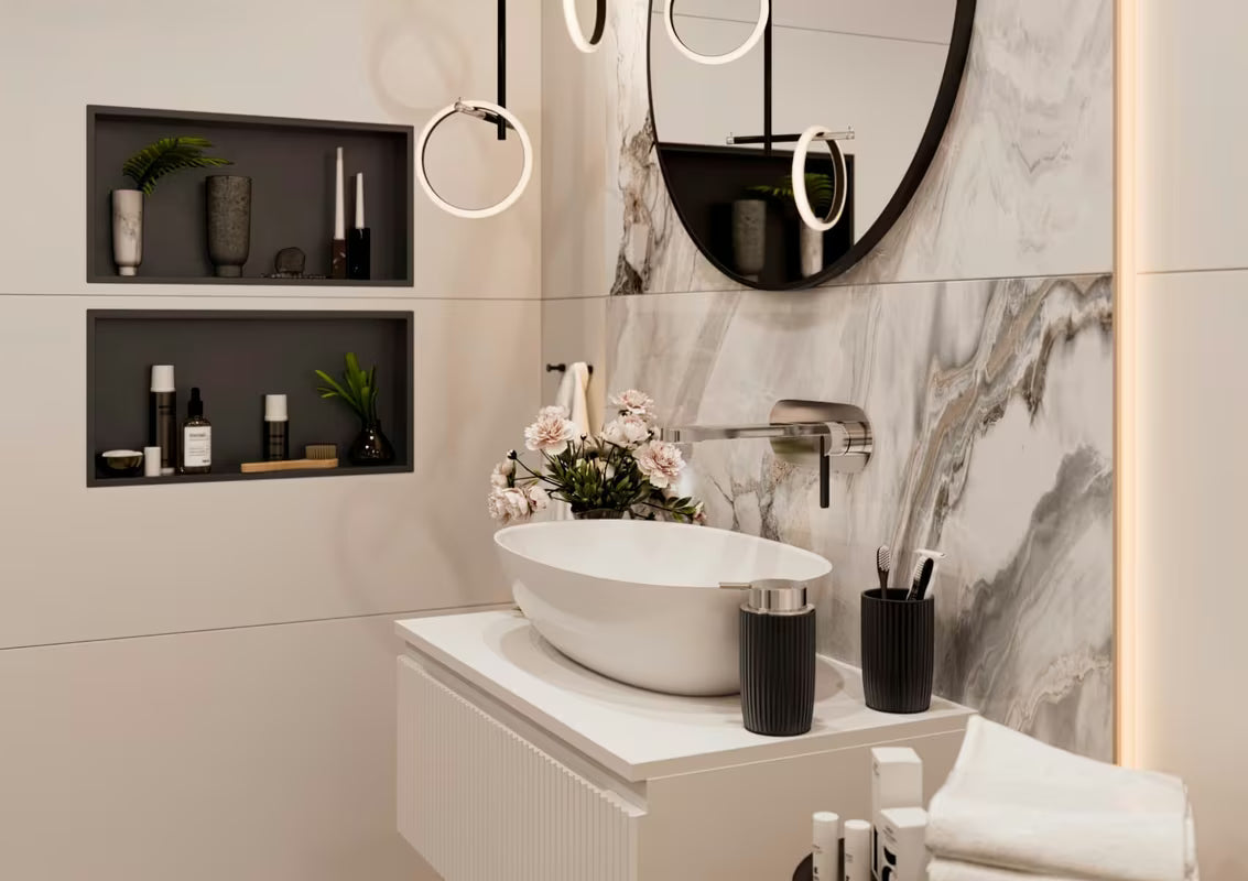 Podomítková umyvadlová baterie SAT Fusion v lesklém chromu s pákovým ovládáním a podomítkovým tělesem.