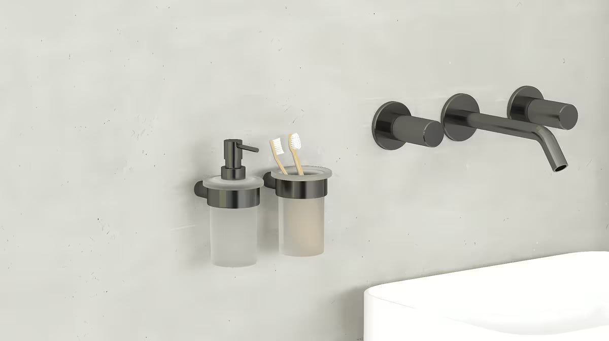 Nástěnný dávkovač mýdla SAT Simply R s PVD povrchem gun metal a matným sklem