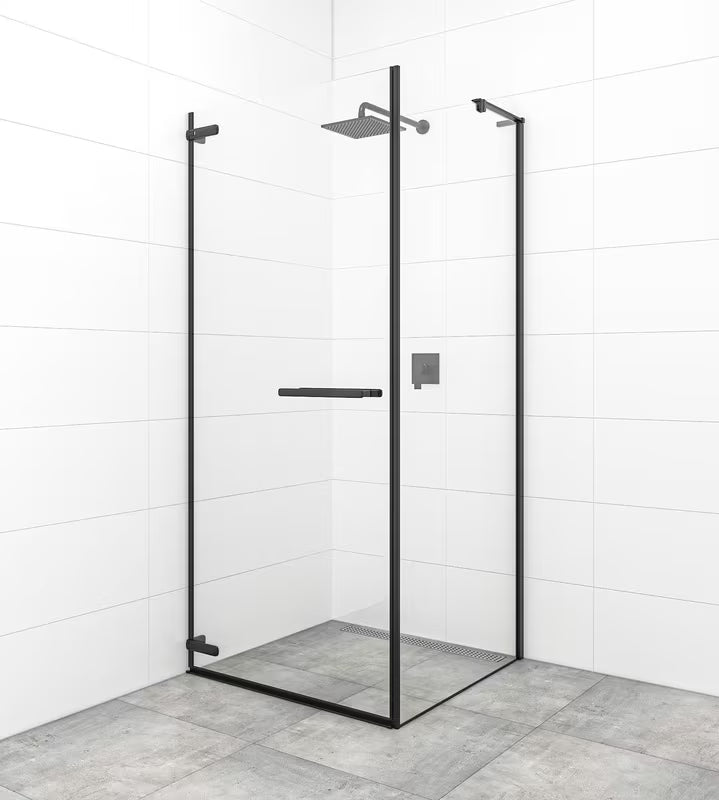 Pantové sprchové dveře SAT TGD New 90 cm s černými matnými profily a čirým sklem