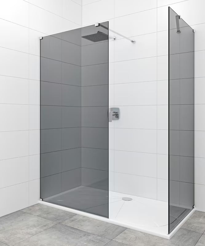 Sprchová zástěna Walk-In SAT Walk-in 120x90 cm s neprůhledným sklem s kouřovým efektem a chromovými prvky.