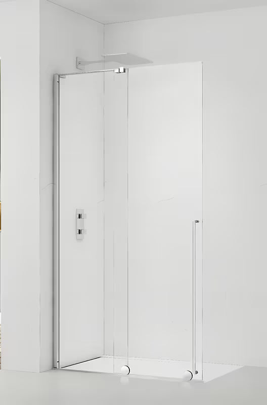 Sprchová zástěna SAT Walk-In Xmotion Walk-In 140 cm v lesklém chromu s čirým sklem a posuvným systémem.