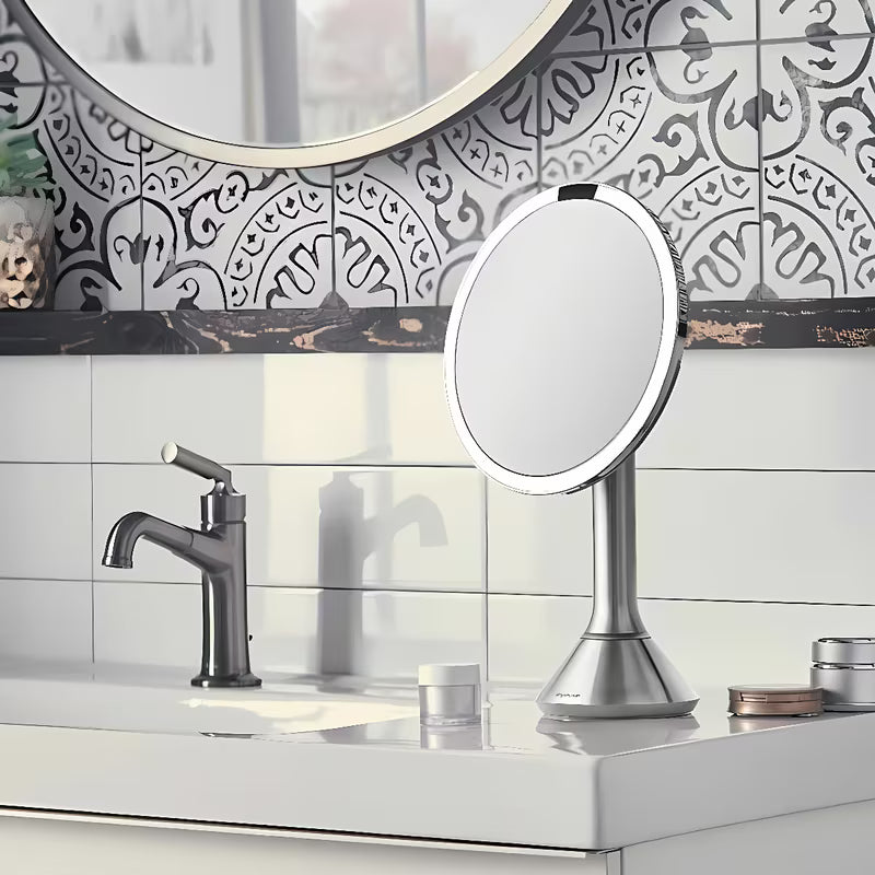 Kosmetické zrcátko Simplehuman Dual Touch v kartáčované nerezové oceli s Tru-lux LED osvětlením a zvětšením 5x.