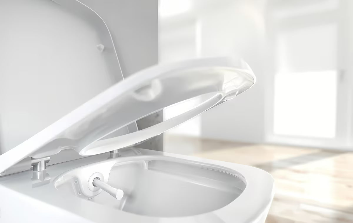 Bílé WC sedátko Tece Teceone s krytem a SoftClose pro tiché sklápění
