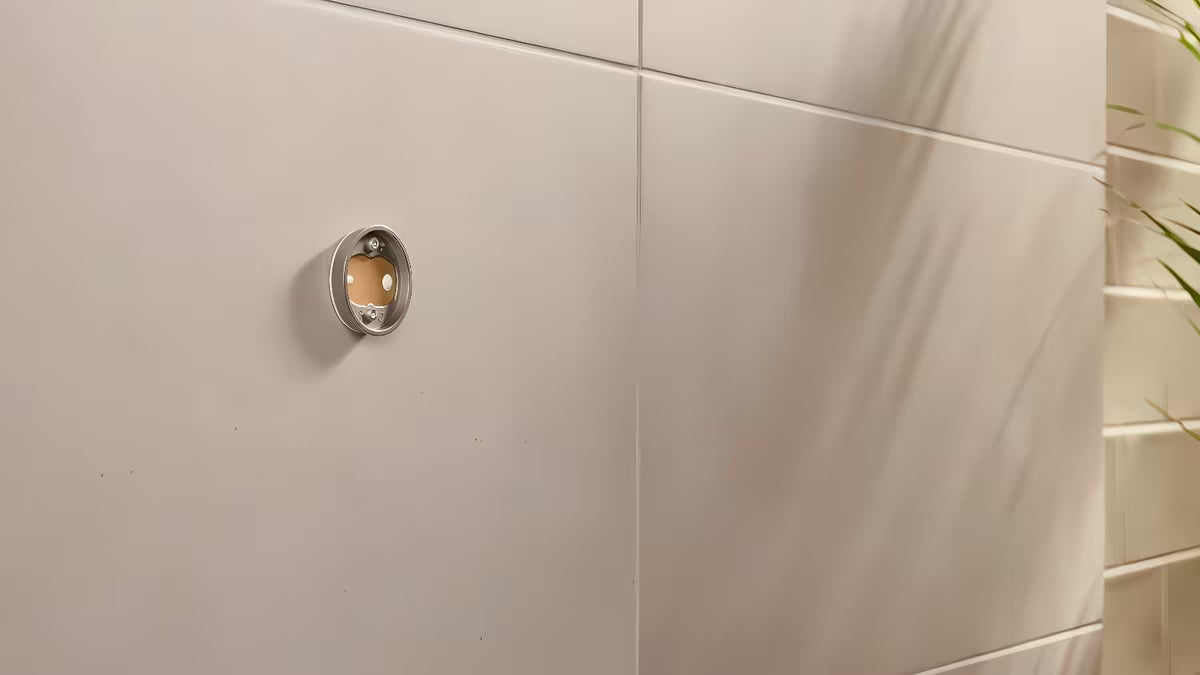 Samolepicí dvojitý držák ručníků Tesa Moon v bronzové barvě bez vrtání