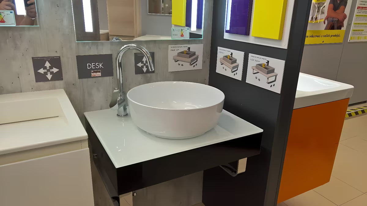Bílé umyvadlo na desku SIKO Triomini Slim z tenké keramiky 38,5x38,5 cm bez přepadu