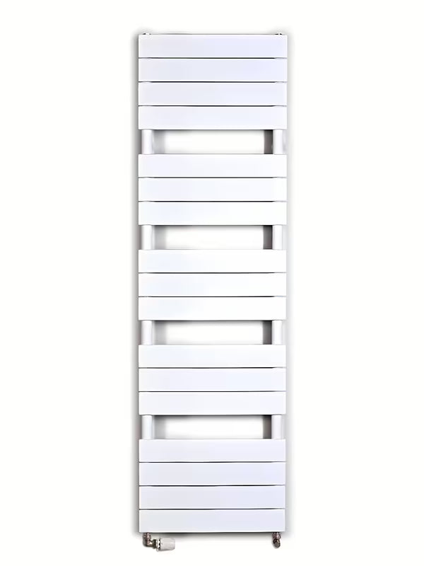 Bílý kombinovaný radiátor Anima Viktor 45x151 cm vhodný pro vytápění a sušení ručníků.