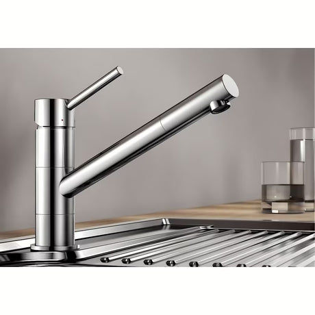 Chromová dřezová baterie Blanco Kano se štíhlým designem a otočným ramínkem 360°.