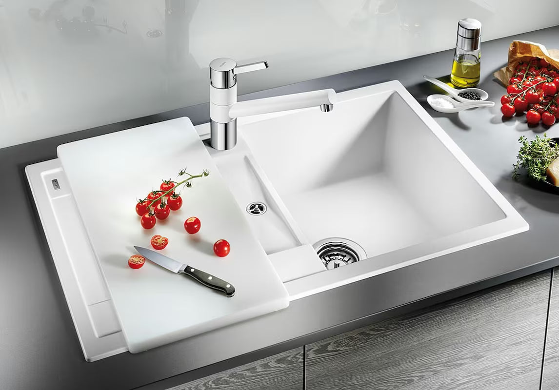 Granitový kuchyňský dřez Blanco Metra 45 S s odkapávačem, montáž shora, barva tartufo.