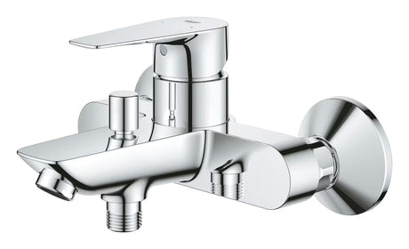 Páková nástěnná vanová baterie Grohe BauEdge v chromovém provedení bez sprchového setu.