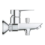 Páková nástěnná vanová baterie Grohe BauLoop v chromovém provedení bez sprchového setu.