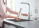 Chromová kuchyňská dřezová baterie Grohe Blue Home Duo s filtrem, chlazením a vytahovacím perlátorem