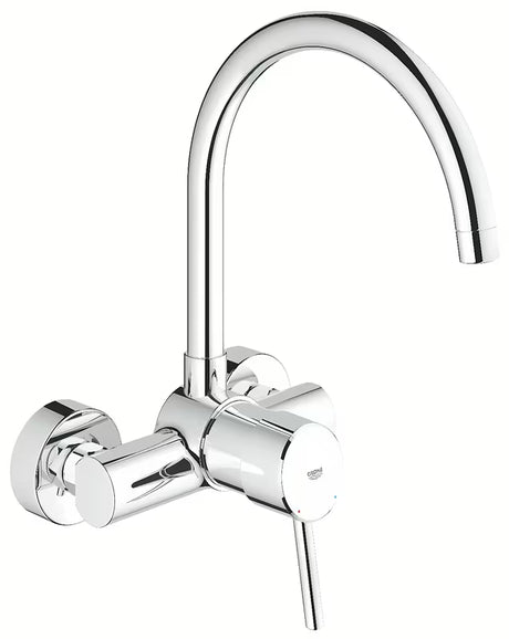 Chromová nástěnná dřezová baterie Grohe Concetto New s vysokou otočnou výpustí 360°.