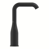 Umivaonička jednoručna baterija slavina Grohe Essence veličine L u završnoj obradi phantom black sa zakretnim izljevom.