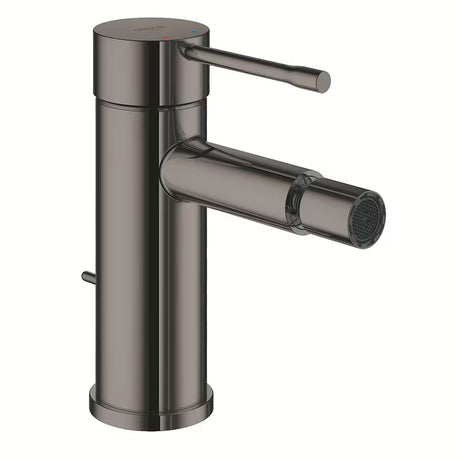 Bidetová páková baterie Grohe Essence v povrchové úpravě Hard Graphite s výpustí.