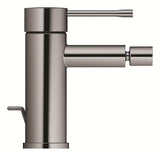 Bidetová páková baterie Grohe Essence v povrchové úpravě Hard Graphite s výpustí.