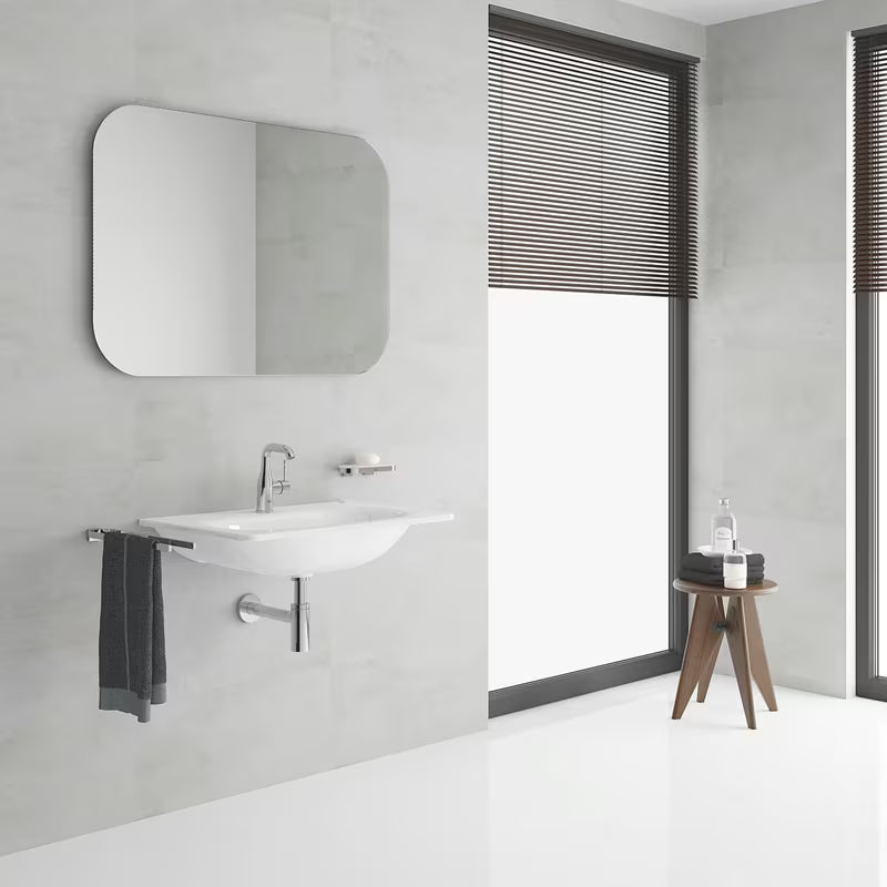 Chromová umyvadlová baterie Grohe Essence New se středně vysokou výpustí a otočným výtokem