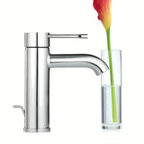 Chromová páková umyvadlová baterie Grohe Essence New s odtokovou soupravou a úspornými technologiemi.