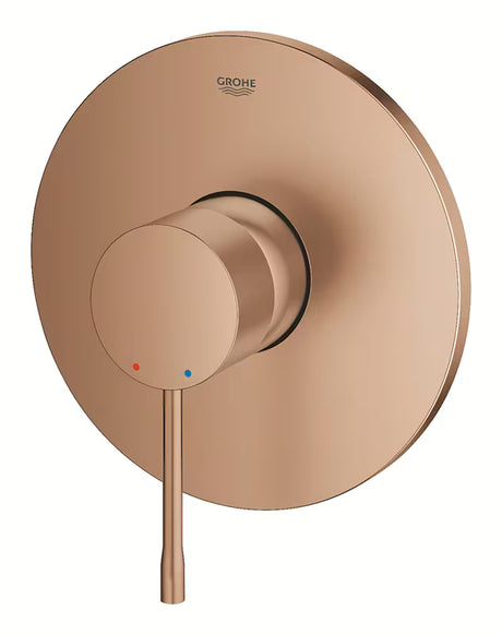Podomítková páková sprchová baterie Grohe Essence New v provedení brushed warm sunset s kovovým panelem