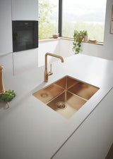 Grohe Essence New dřezová baterie s vysokou otočnou výpustí v barvě brushed warm sunset